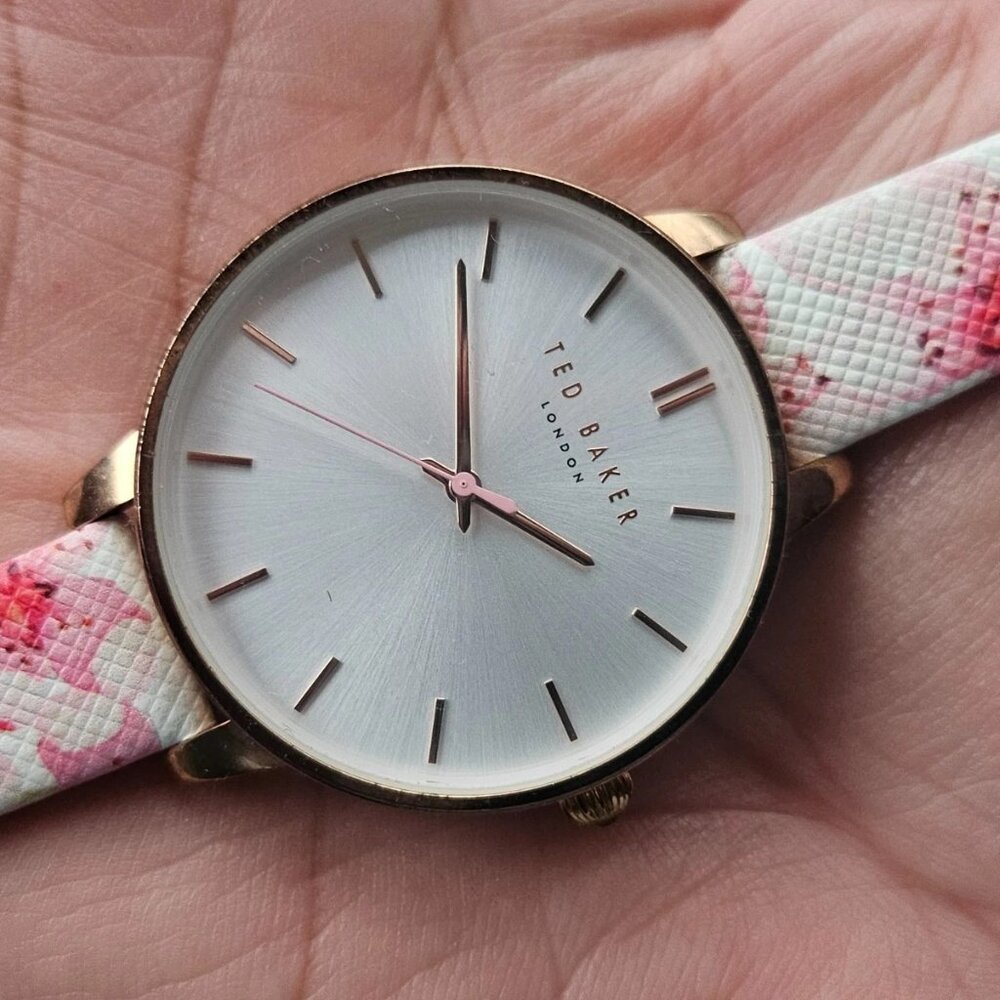 Ted Baker London Wristwatch Analog Quartz Floral Print Leather Band Ladies Watch